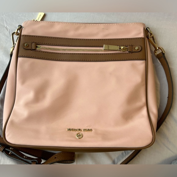 Michael Kors Primrose Jet Set Nylon Crossbody Bag - Picture 1 of 7